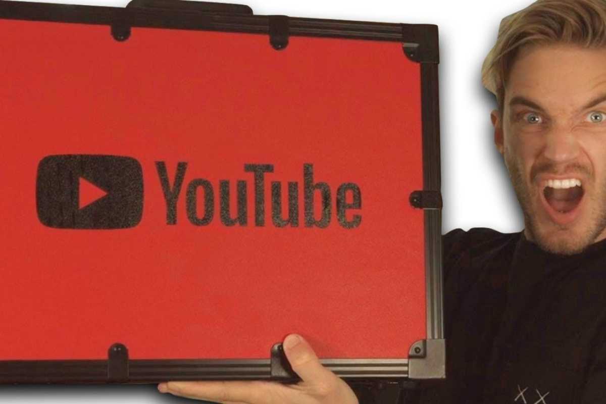 pewdiepie' s You tube button